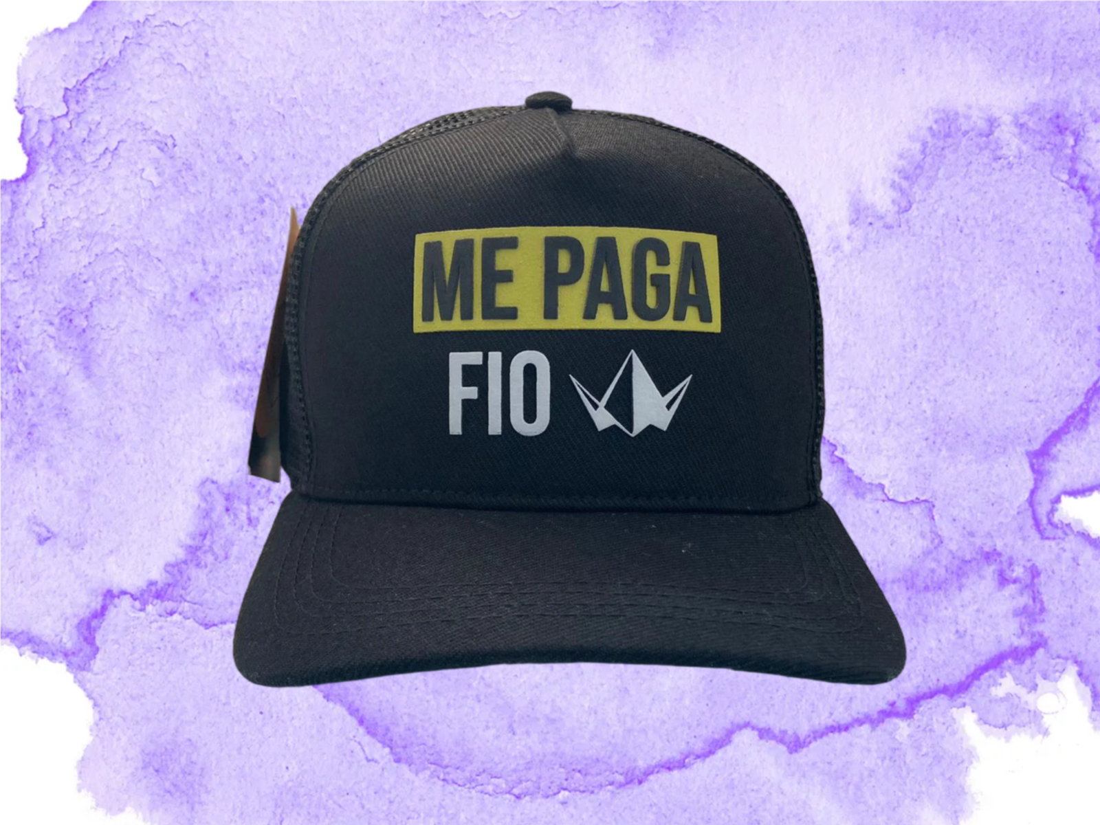 Boné trucker preto "Me Paga Fio" com tela e ajuste snapback. Estilo autêntico e divertido para qualquer ocasião. Confira!
