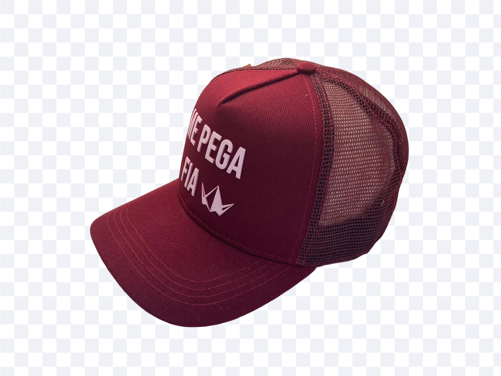 Boné trucker bordô com tela traseira e estampa frontal "Me Pega Fia". Estilo descontraído com aba curva e ajuste confortável.