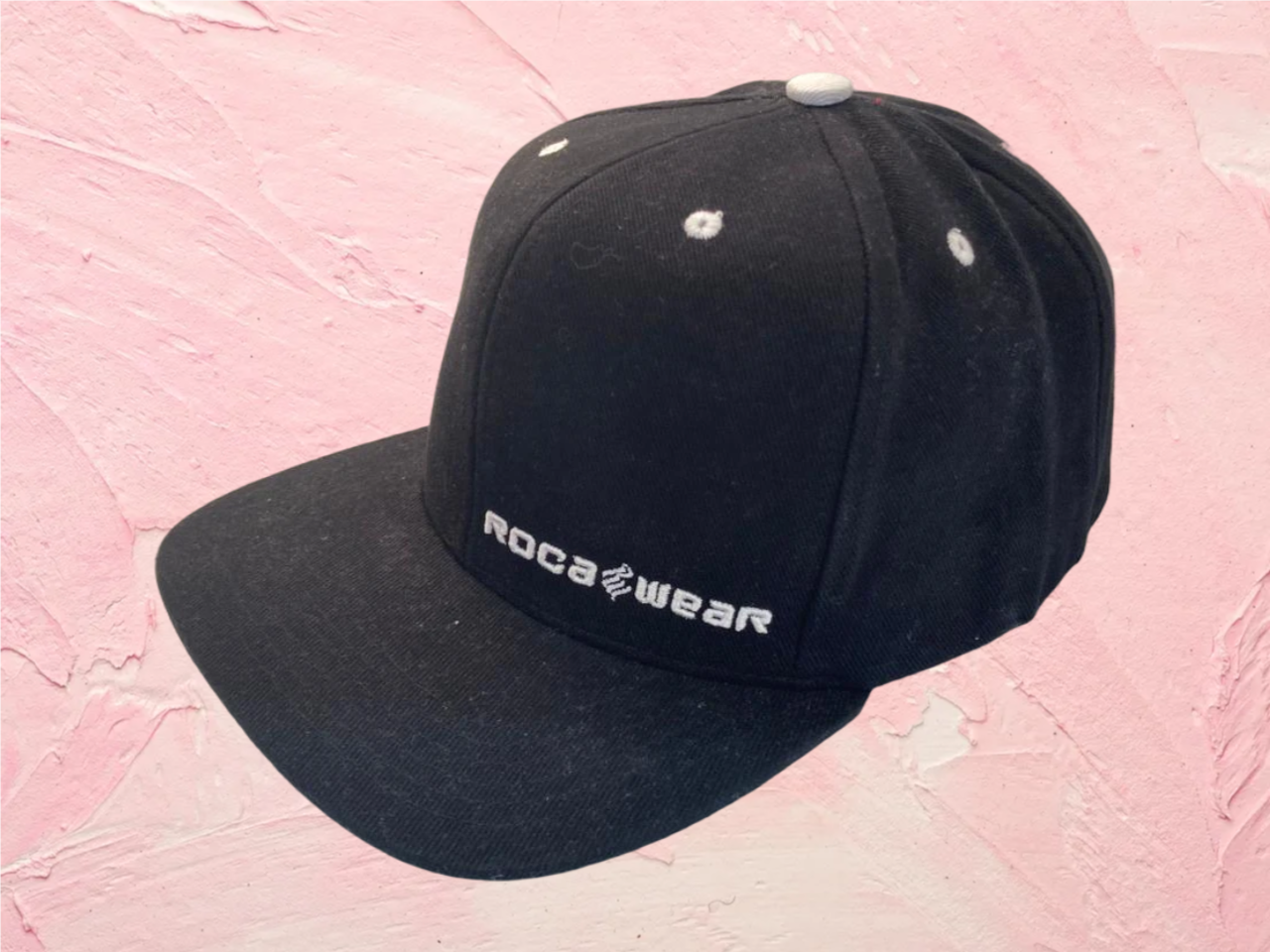 Boné Snapback Preto “Rocawear Minimal” Bordado - Estilo Urbano